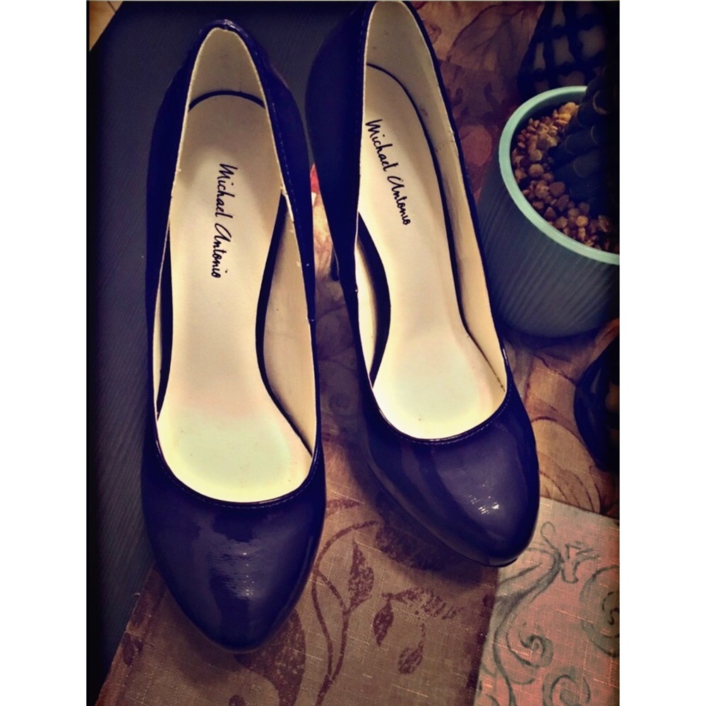 💙Michael Antonio Pumps💙